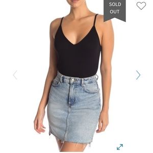 BP black ribbed v neck bodysuit nwot L